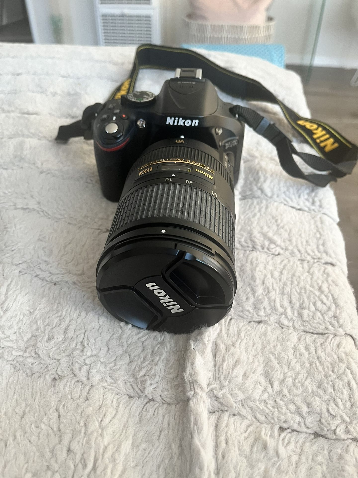 Nikon D5200 With Bag and Higher Lense