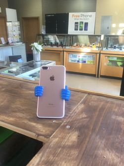 iPhone 7 Plus unlocked any carrier 200.00