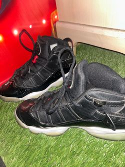 Used Jordan’s both 8.5