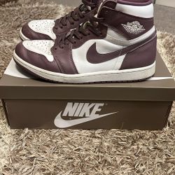 Jordan 1 Retro High OG Mauve