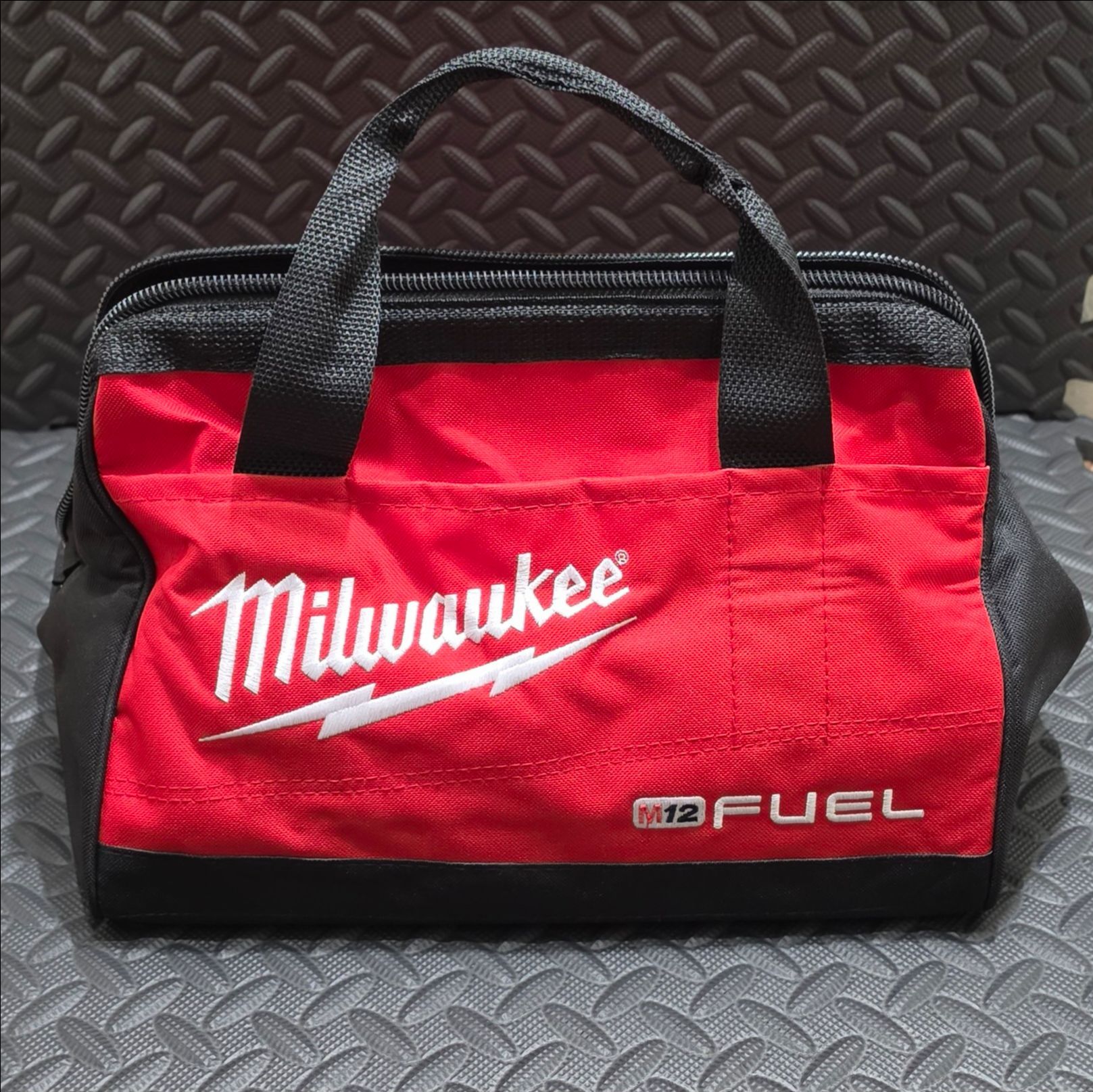 Milwaukee M12 Fuel 13" x 10" x 9 Canvas Tool Bag Case M18
