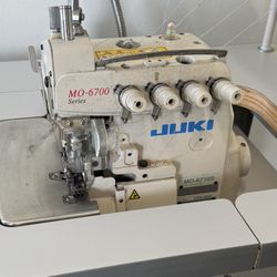 Overlock Industrial Sewing Machine
