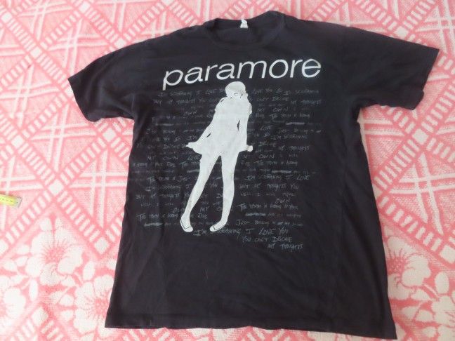 Paramore Band startee TShirt Size L Black Short Sleeve