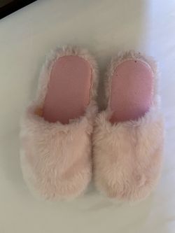 Slipper size 7
