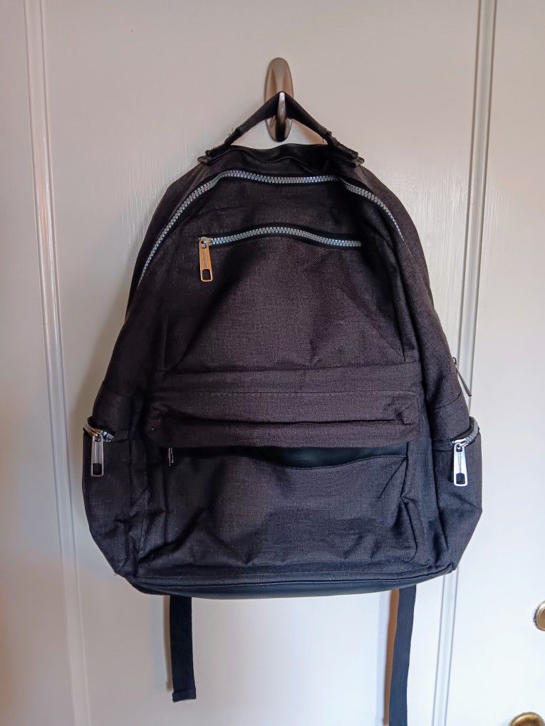 Gray Backpack By Distortion 