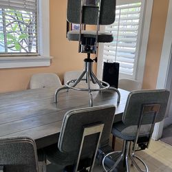 4-: Vintage United Chair drafting stool in excellent condition. Gray fabric with adjustable headrest, chrome five-star base, foot ring,