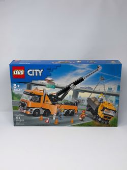 LEGO City Heavy-Duty Recovery Tow Truck with Crane