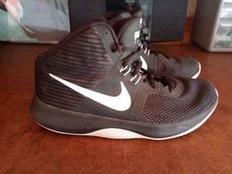 Size 9.5 Mens " Nike Prescision" 🏀 Shoes