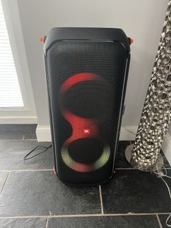 JBL PartyBox 710 Splashproof Bluetooth Party Speaker