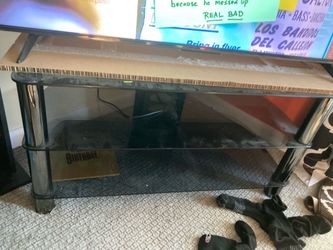Free TV stand
