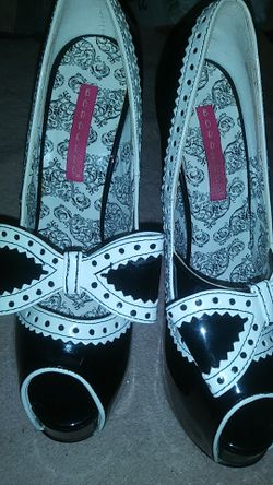Pin up high heels size 6