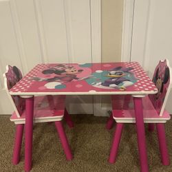 Minnie Mouse Table