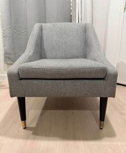 Accent chair