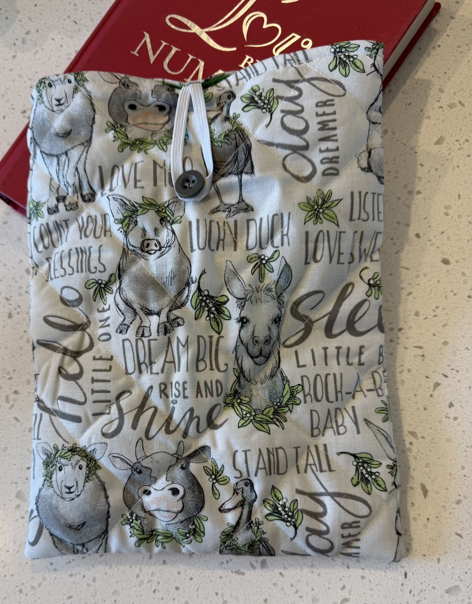 Book Kindle Sleeve Bag Cover 10.5 X 8in Vintage Farm Animals Zoo Print Retro Fabric Padded Quilted NEW Handmade Lined Bags. Cottage Cows Sheep Llama