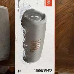 JBL CHARGE 5