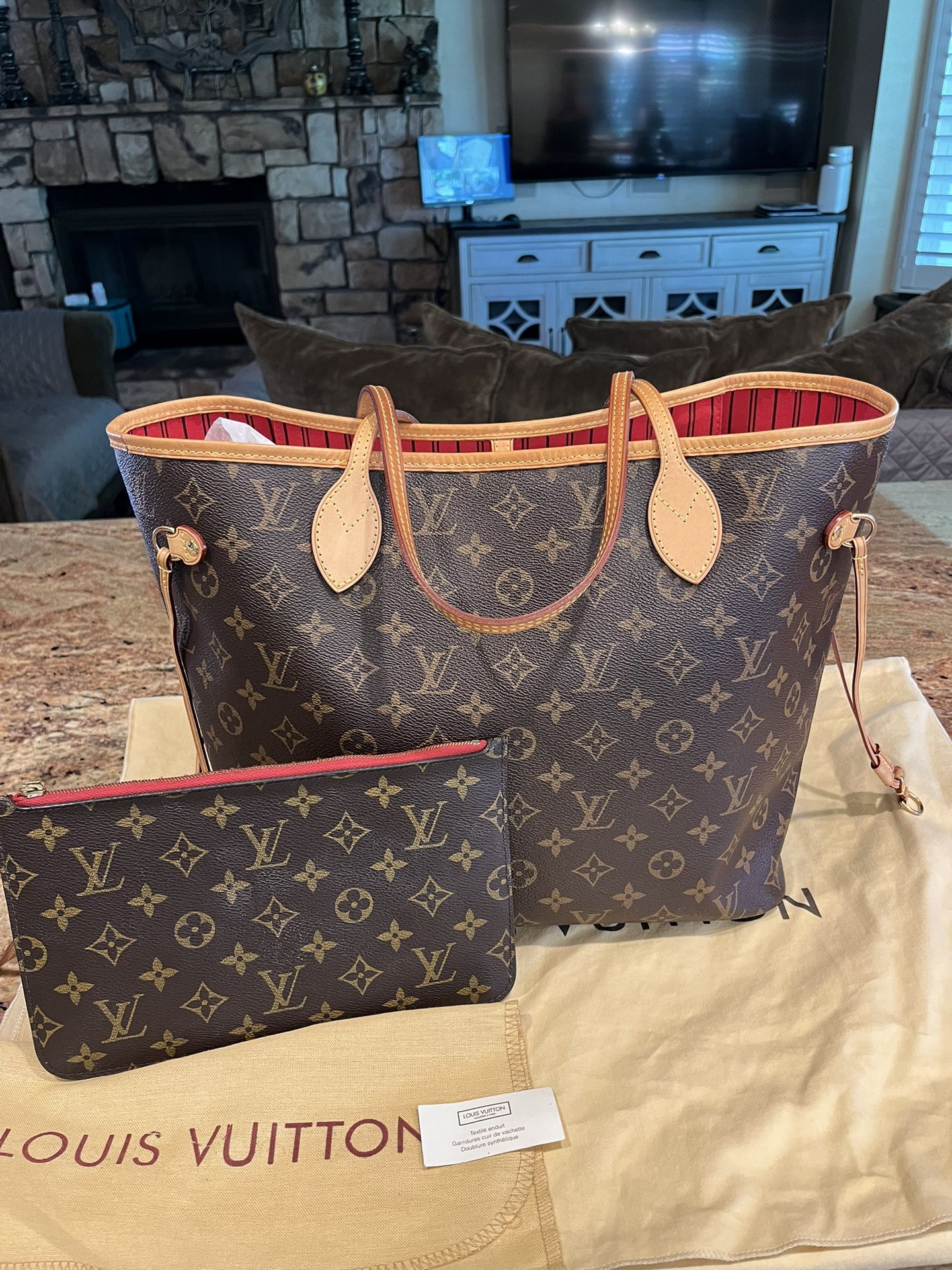 Louis Vuitton Never Full MM Tote bag With Pouch