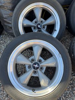 Ford Mustang wheels
