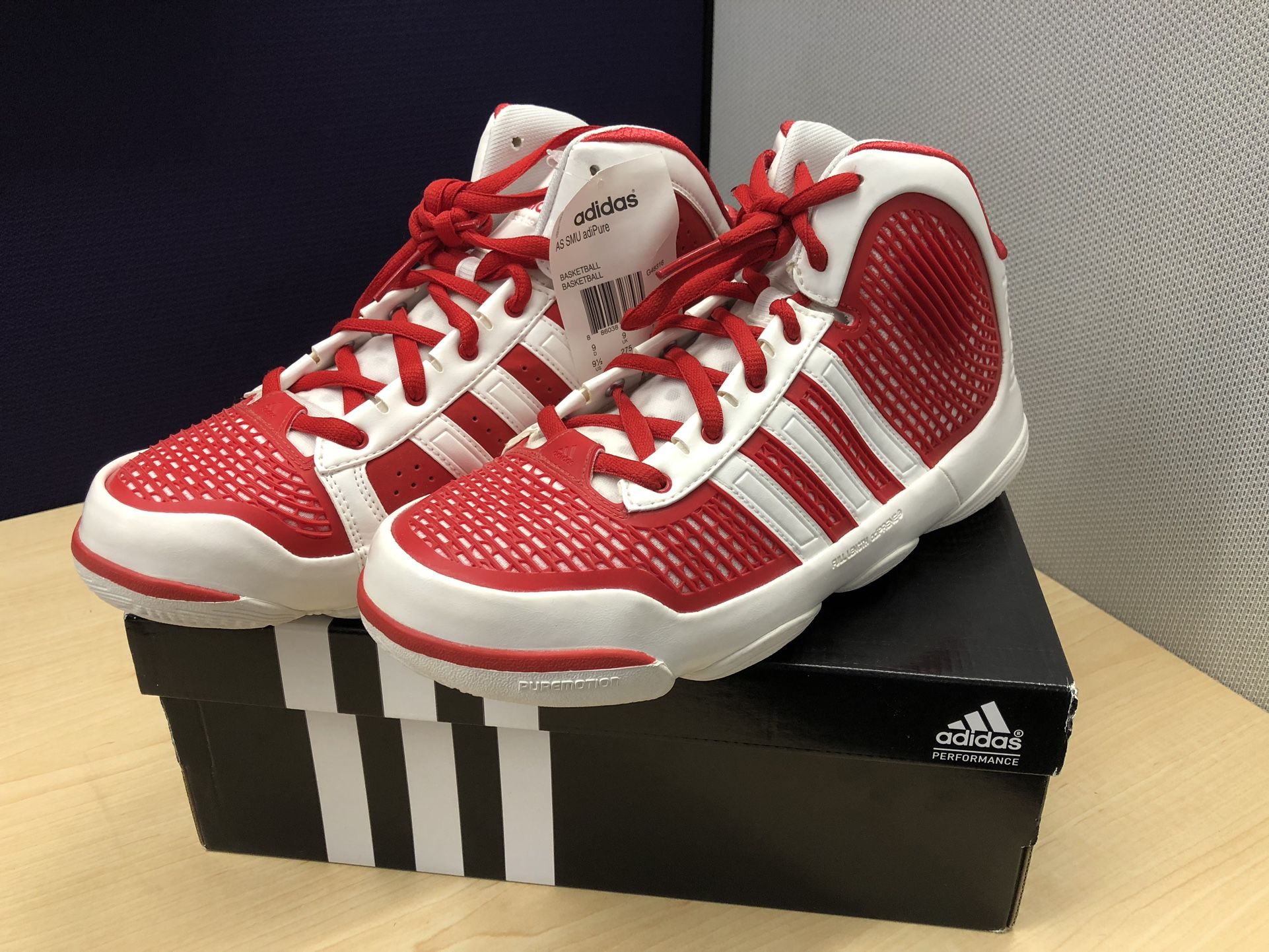 ADIDAS! New!!! Men’s Basketball Shoes!