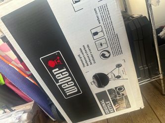 22” black charcoal grill