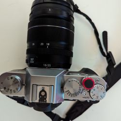 Fujifilm 18-55mm F2.8-4 Lens