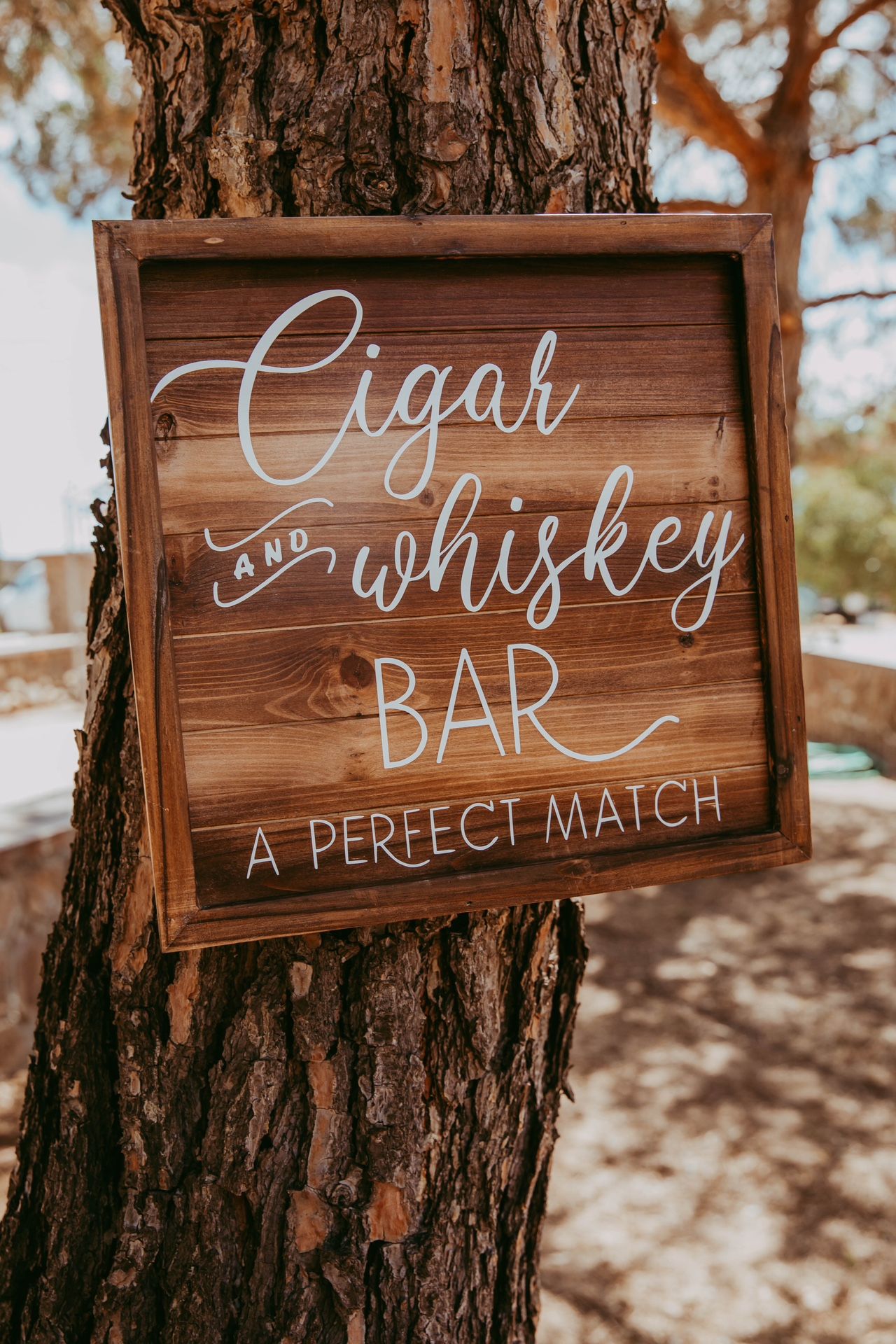 Cigar And Whiskey Bar