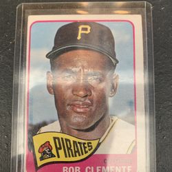 RARE 1965 TOPPS Roberto Clemente Baseball Card