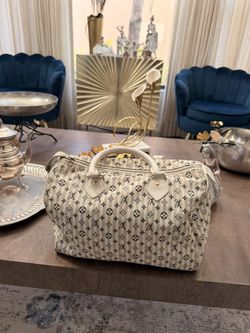 Authentic Louis Vuitton White Mini Lin Canvas Speedy 30