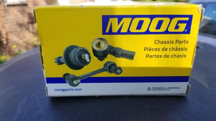 2 New in box MOOG upper ball joints. K6540