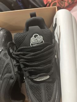 Lv Stakes Black And White