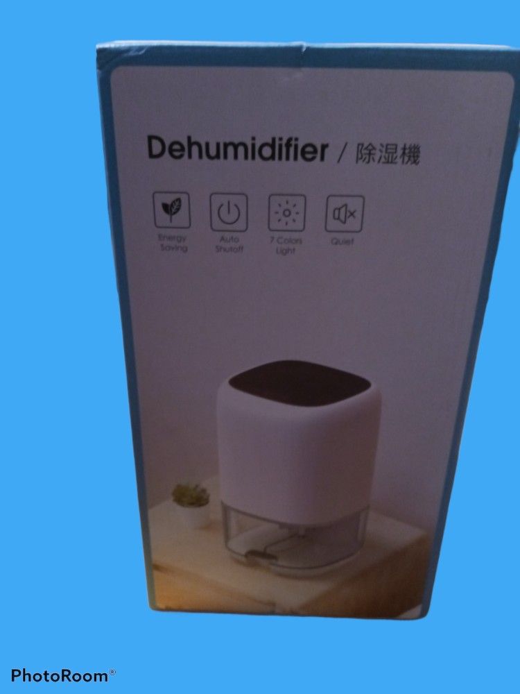 Dehumidifier 1000ml, 7 LED Lights, Energy Saving, Auto Shut Off