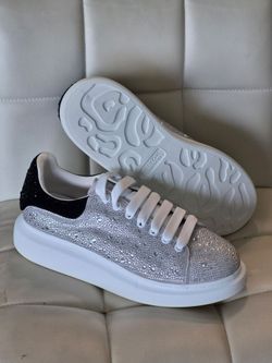 Alexander McQueen men 10 11