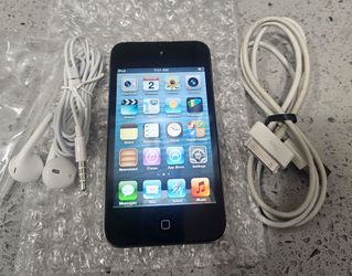 Apple  Ipod Touch 4th Gen 32GB filled with Rap