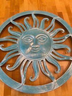 Southwest turquoise/ blue 18 inch LIGHTWEIGHT Sun wall art / hanging. Hook on back. Indoor/ outdoor.