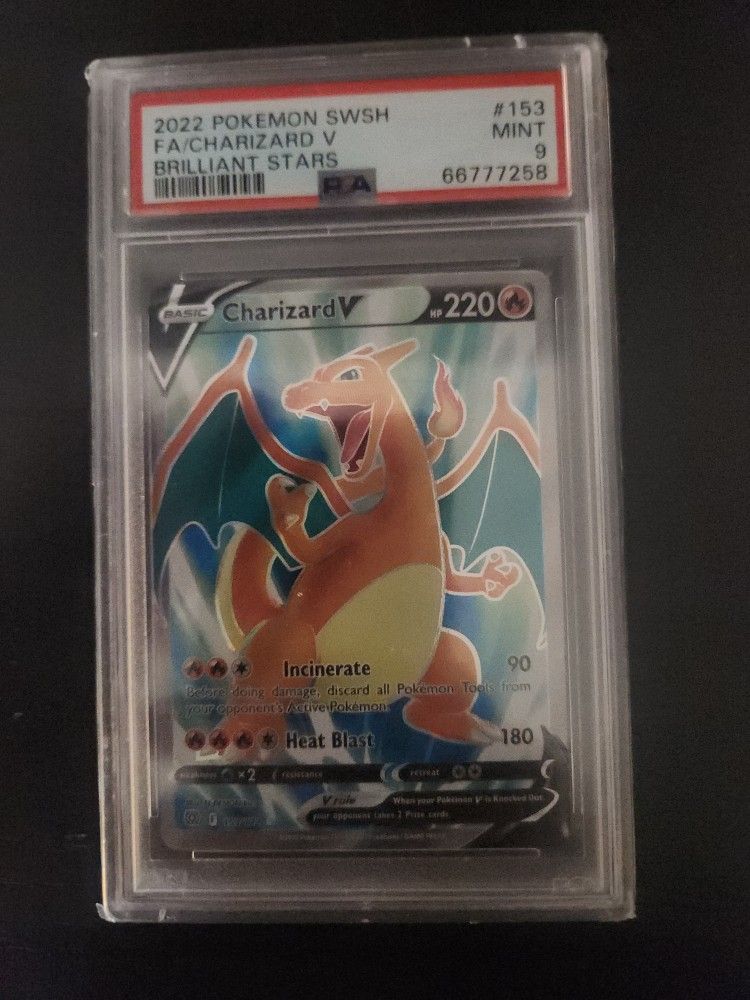 2022 Pokémon Charizard V MINT PSA 9