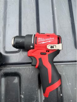 Milwaukee m12 impact and drill