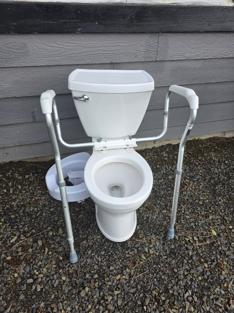 Toilet And Safety Bars