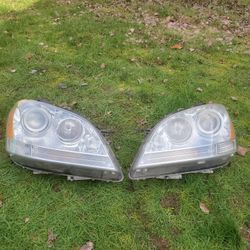 W164 Mercedes ML500 Headlights OEM