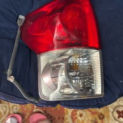 Toyota Tundra 08 Rear Headlight