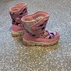 Girls Snow Shoes  Size 1