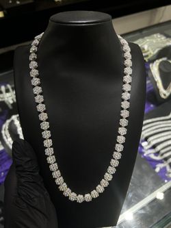 9mm Moissanite Cluster Necklace