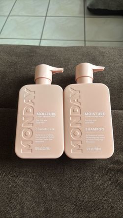 MONDAY Moisture Shampoo & Conditioner Set