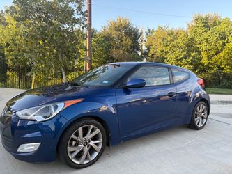 Hyundai Veloster 3-Door Coupe Blue