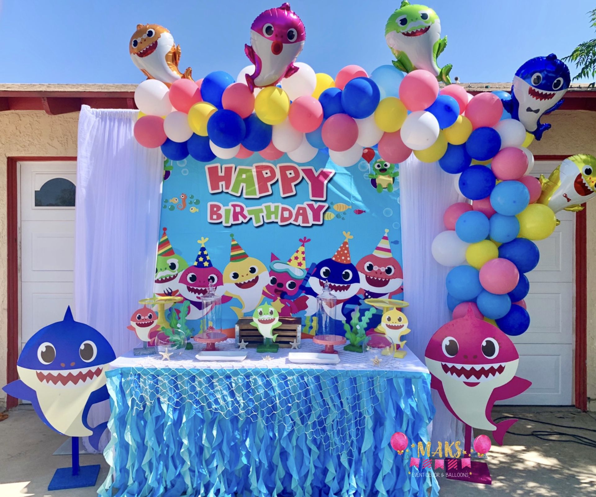 Babyshark Birthday Party Set up Decoration Balloons