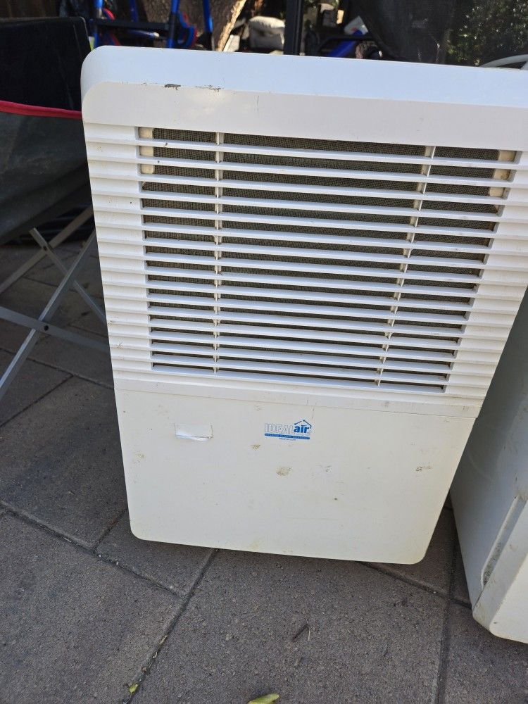 Dehumidifier