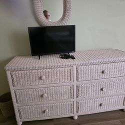 Wicker Queen Bedroom Set