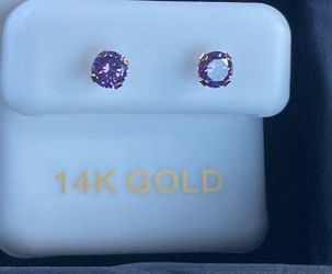 14K Gold amatista Stone Stud Earrings