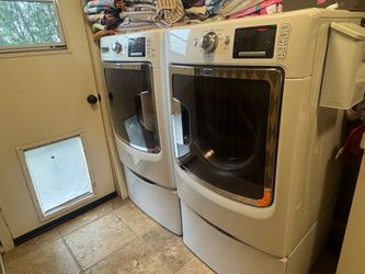 Maytag washer & dryer set