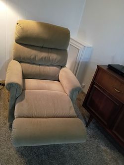 Lazyboy Rocker Recliner $45