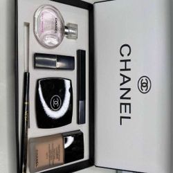 hit allow Launch Your Beauty Career with Fresh Cosmetology School Makeup Kit