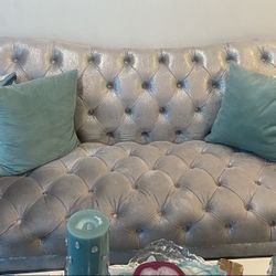 METALLIC SILVER VELVET CHESTFIELD COUCH